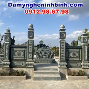 Cổng tứ trụ khu lăng mộ xanh rêu nghĩa trang Nam Trực Nam Định