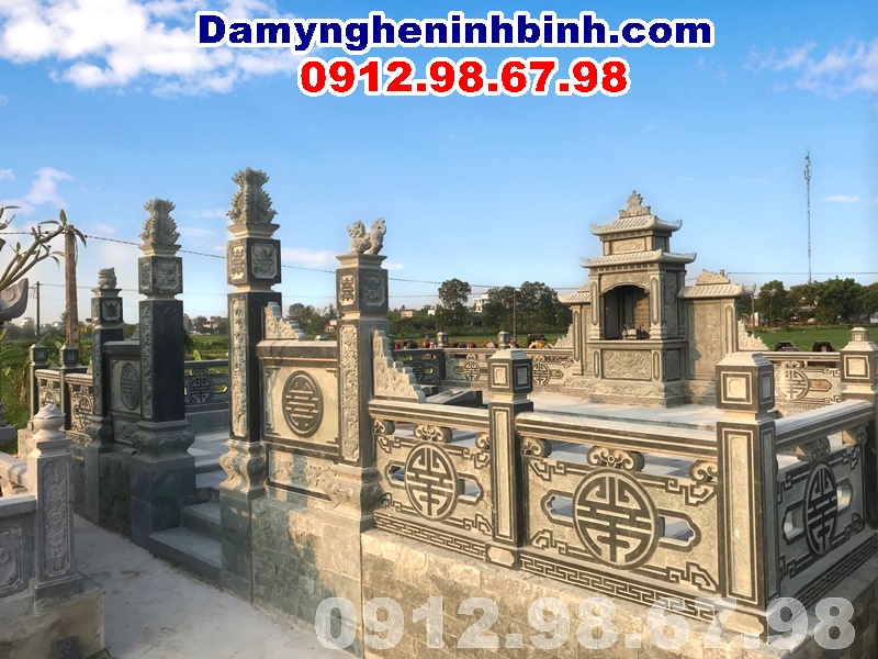 Khu lăng mộ đá xanh rêu tại Yên Cường Ý Yên Nam Định