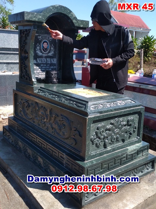 Lăng mộ mái vòm bằng đá xanh rêu Thanh Hóa MXR 45