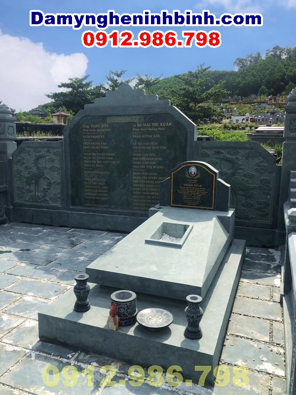 Mẫu lăng mộ đá xanh rêu đẹp nguyên khối thi công tại Đà Nẵng tháng 6 năm 2022