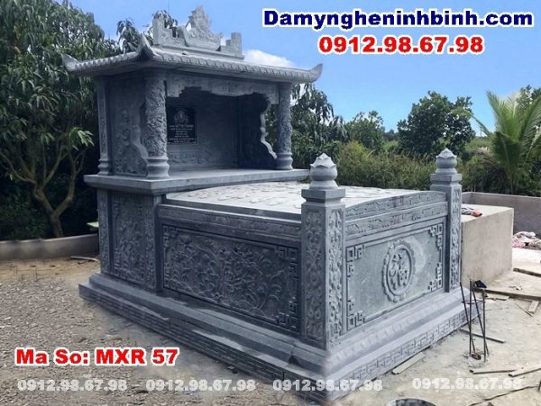 mộ đá xanh rêu Tiền Giang